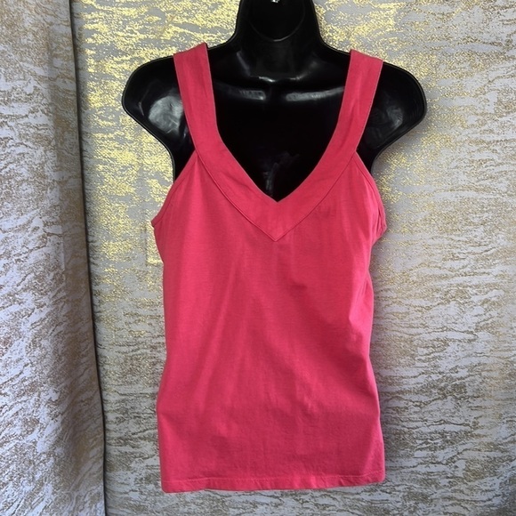 We Women’s Bright Rose Sleeveless Beaded Collar V-Neck Tank Top Size L - Picture 6 of 13